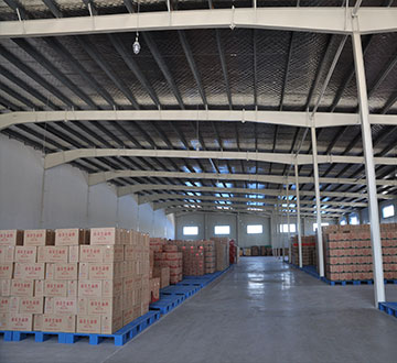 酒廠成品倉庫一角